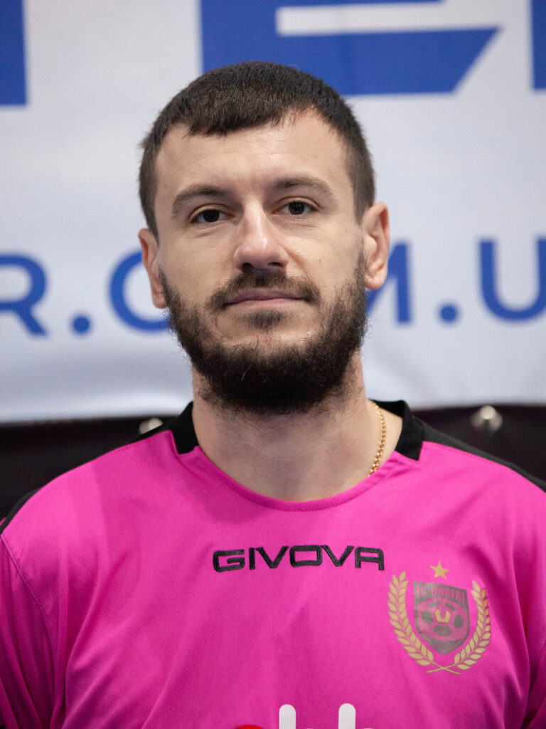Кучер Віталій